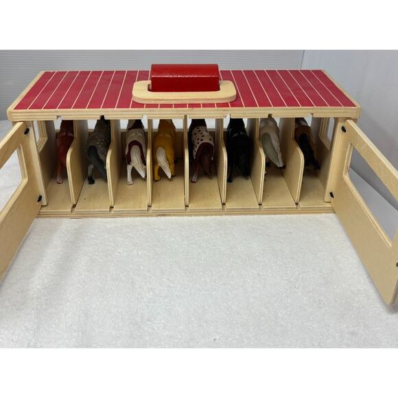Melissa & Doug 3744 Take Along Show Horse Stable Play Set 8 Horses & Stable - Picture 3 of 11